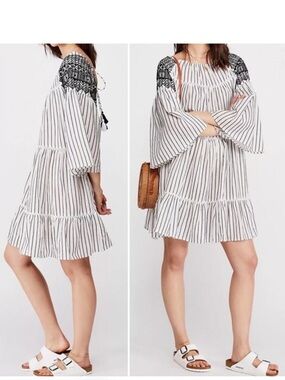 Free People Lola Embroidered Black & White
Oversized Mini Dress large